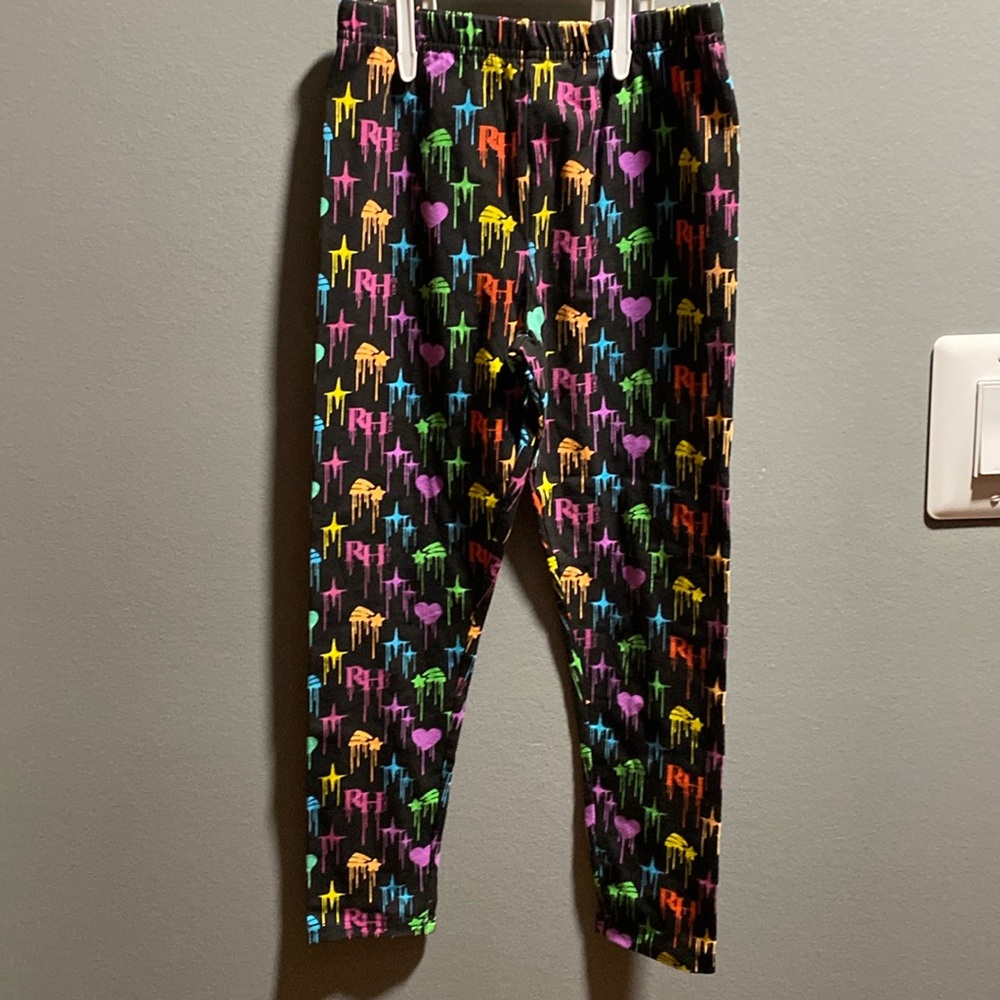 BRAND NEW GIRLS PANTS SIZE 6! NWOT. NEVER WORN. SMOKE FREE HOME!